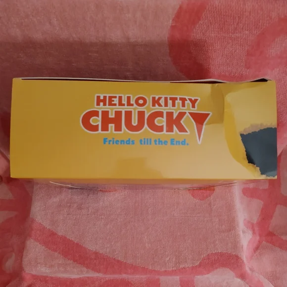 JAPAN EXCLUSIVE & COLLECTOR'S ITEM - Hello Kitty x Chucky 9 Inch Plushie Set - Picture 10 of 14